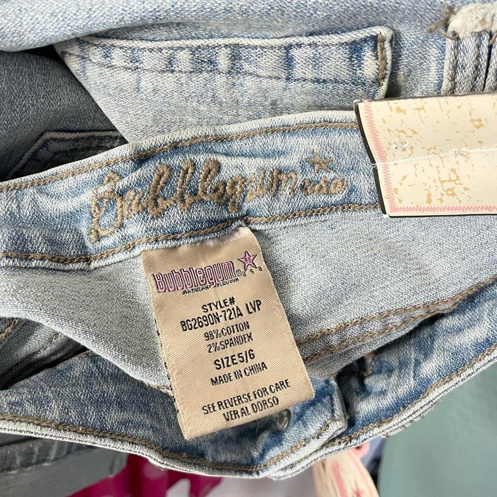 Vintage Y2K capri jeans 🌺 by Bubblegum - Picture 5 of 5